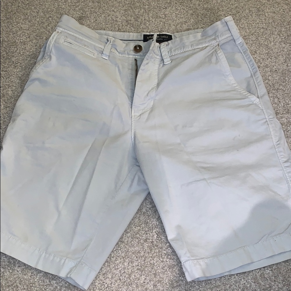 American Eagle Mens baby blue Shorts 9 in inseam